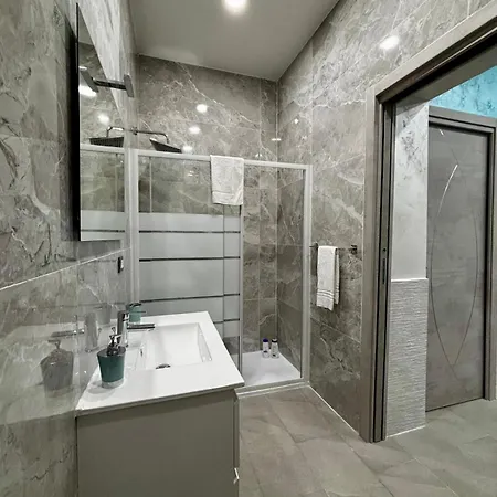 Casa Di Davide&giulia Apartment *